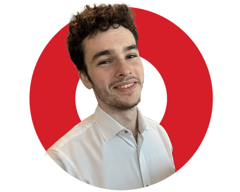 Hero_Currency_Outlook_O_David__Red_Backround_1000x800 Hero_Currency_Outlook_O_David__Red_Backround_1000x800