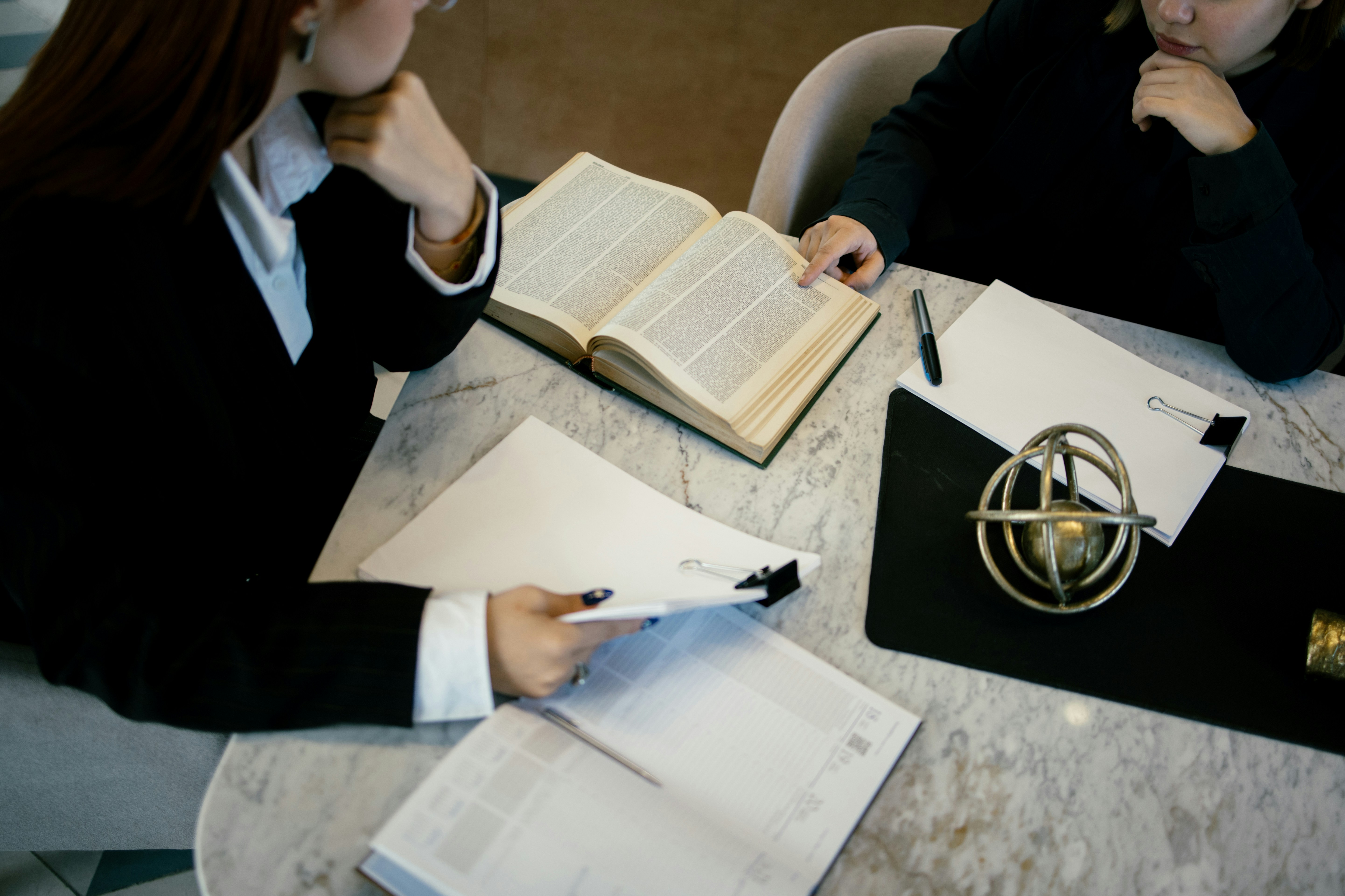 Charles Russell&nbsp;Speechlys&nbsp;advises FIRST and its shareholders on sale to Encore&nbsp;and engages Caxton as Paying Agent